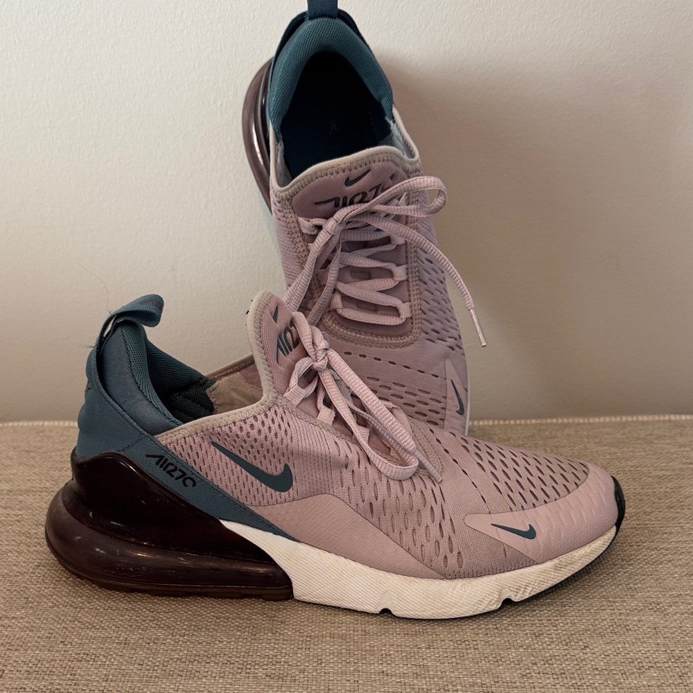 Nike Air 270